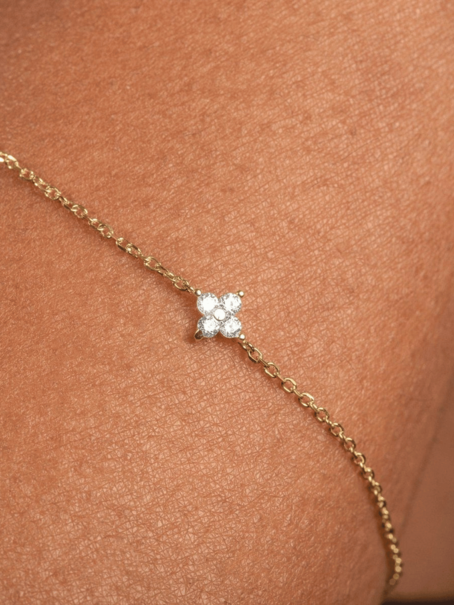 Bracelet trèfle minimaliste