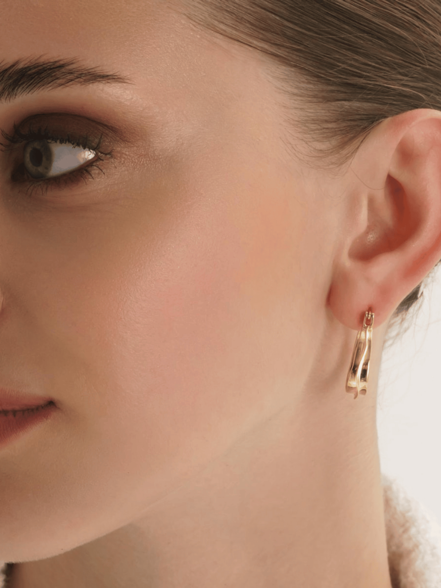 Boucles d'oreilles créoles courbées