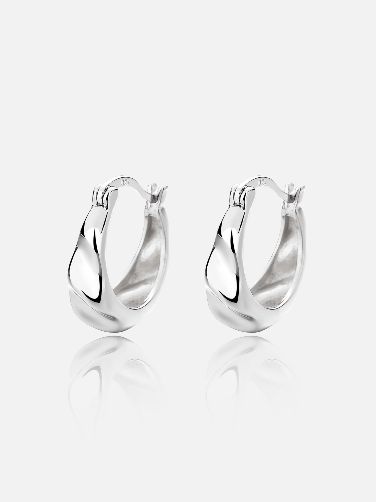 Boucles d'oreilles créoles torsadées élégantes