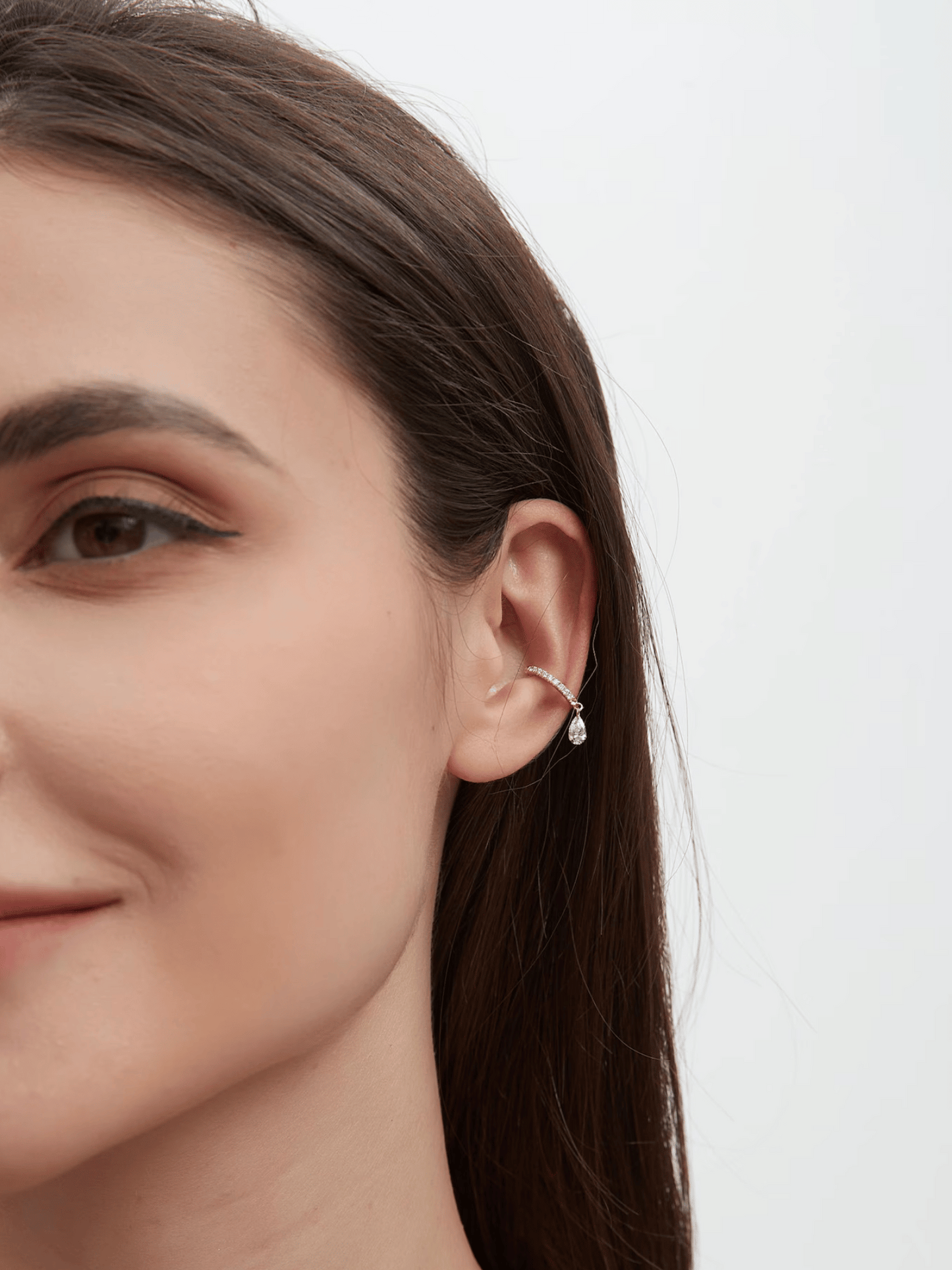 Manchette d'oreille en forme de larme